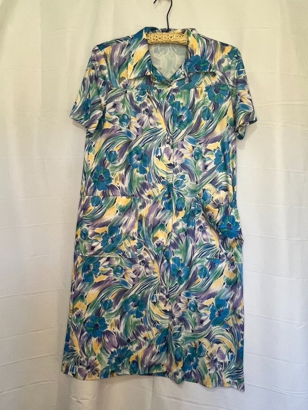 Vintage House Dress Pearl Snap Front House Coat MooMoo Purple Swirl Floral Med